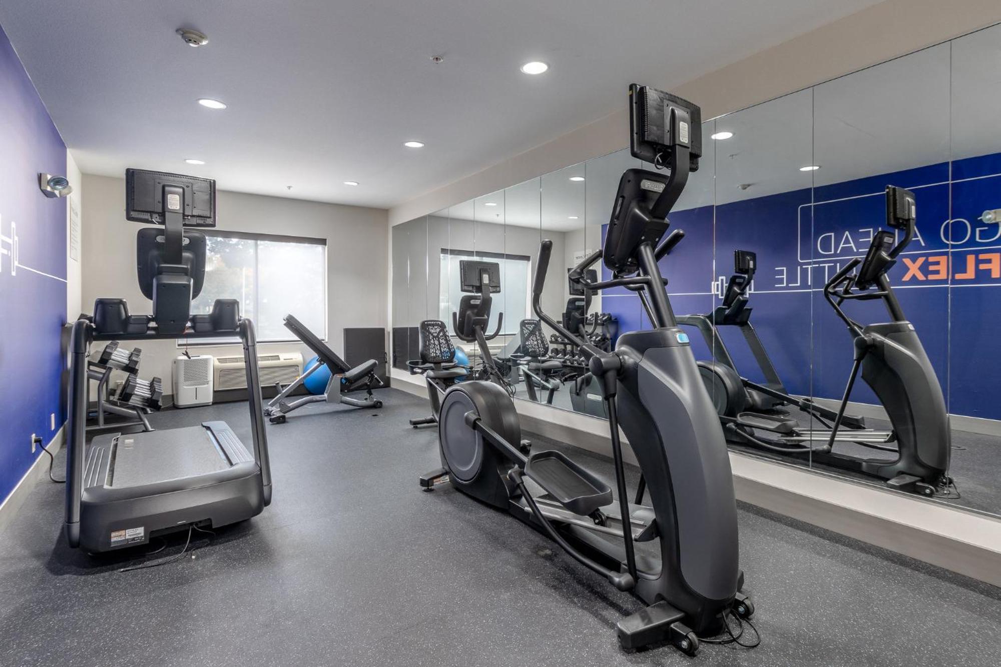 Holiday Inn Express Hotel & Suites Vancouver Mall-Portland Area By Ihg Экстерьер фото
